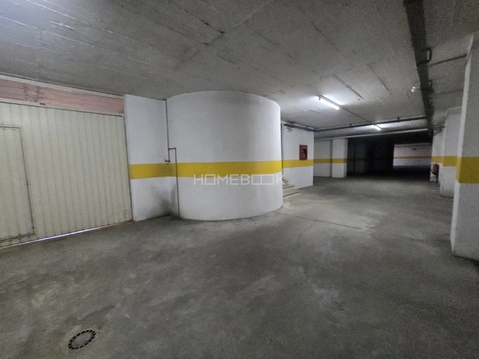 Garagem para Venda em Setubal (São Sebastião) Foto 9