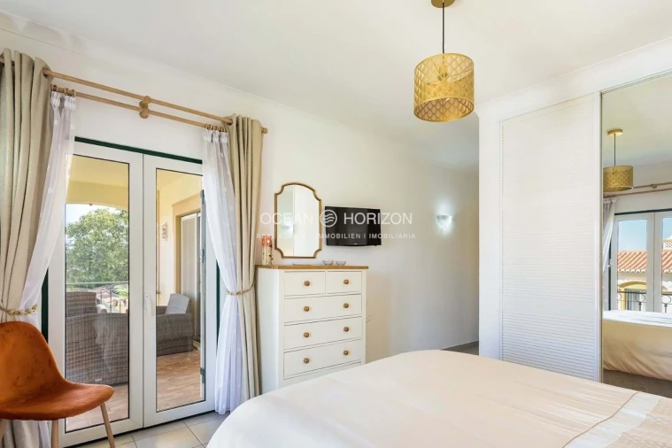 Apartamento T2 para Venda em Estômbar e Parchal Foto 12