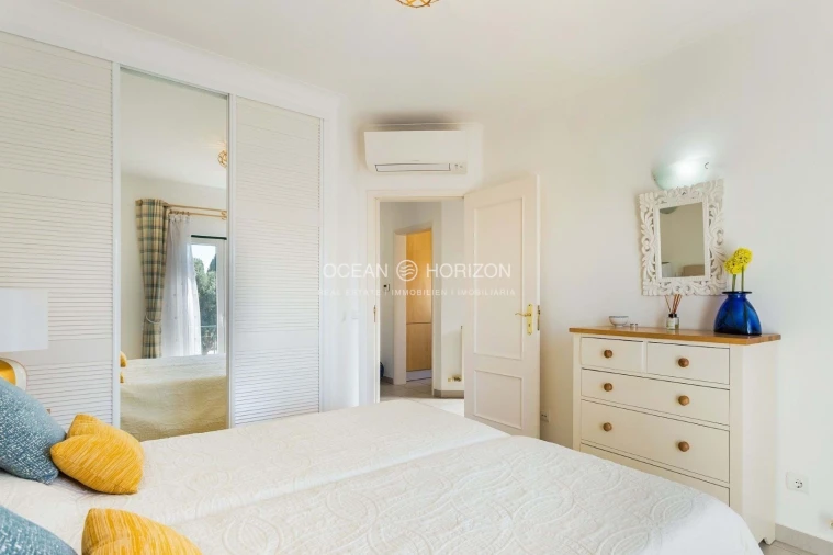 Apartamento T2 para Venda em Estômbar e Parchal Foto 15