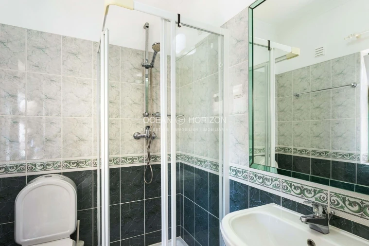 Apartamento T2 para Venda em Estômbar e Parchal Foto 16