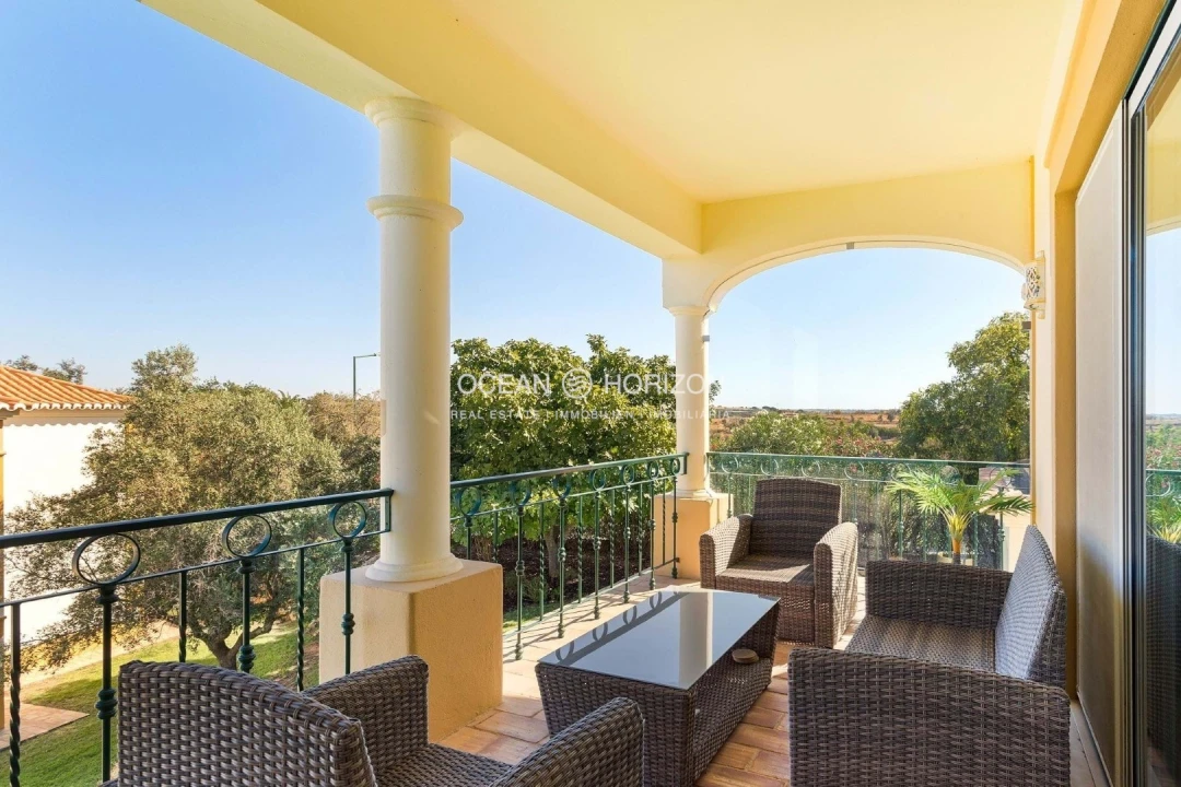 Apartamento T2 para Venda em Estômbar e Parchal Foto 6