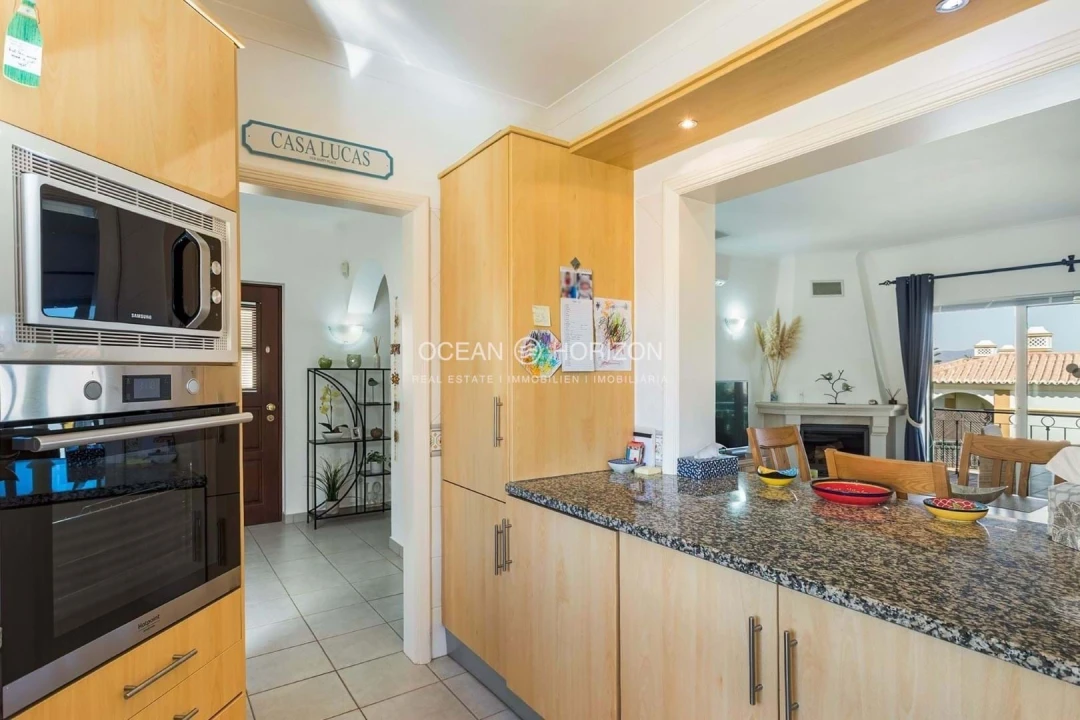 Apartamento T2 para Venda em Estômbar e Parchal Foto 8