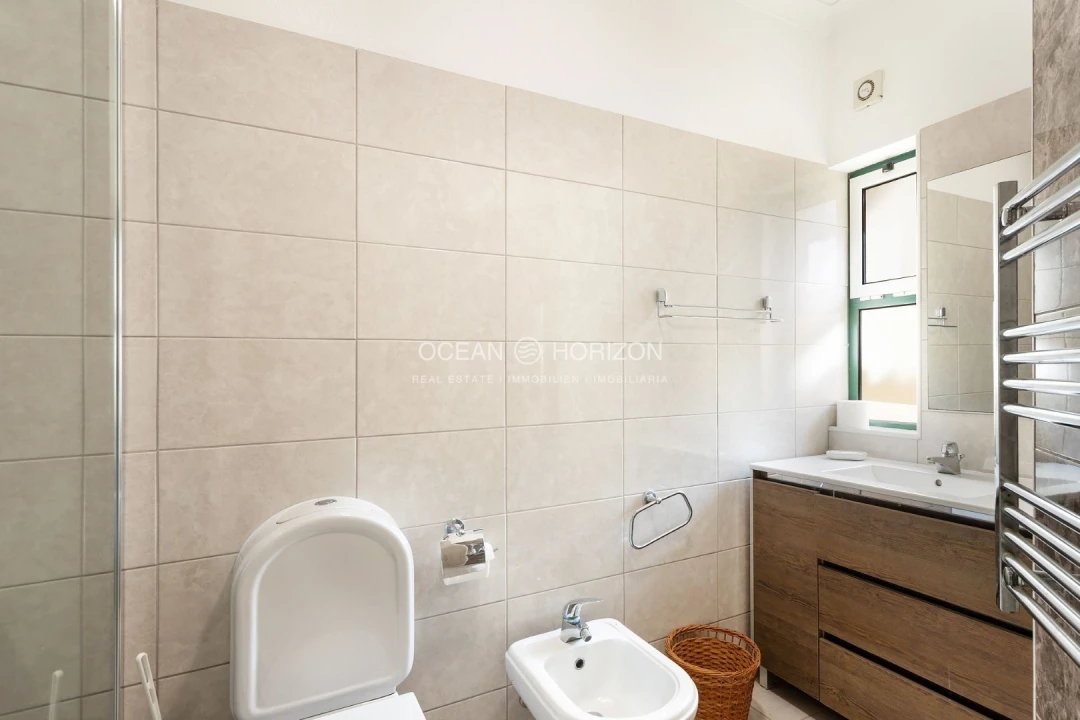 Apartamento T2 para Venda em Estômbar e Parchal Foto 11