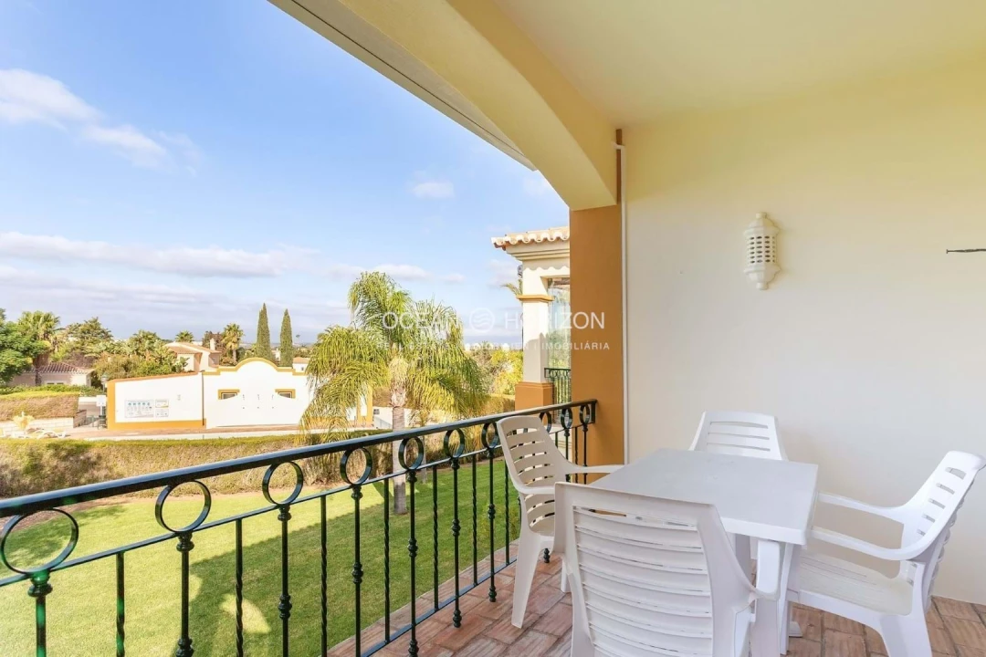 Apartamento T2 para Venda em Estômbar e Parchal Foto 4