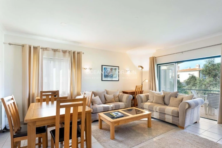 Apartamento T2 para Venda em Estômbar e Parchal Foto 1