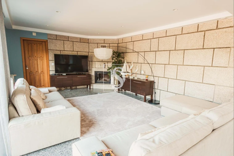 Quinta T5 para Venda em Ventosa e Cova Foto 12