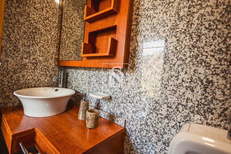 Quinta T5 para Venda em Ventosa e Cova Foto 75