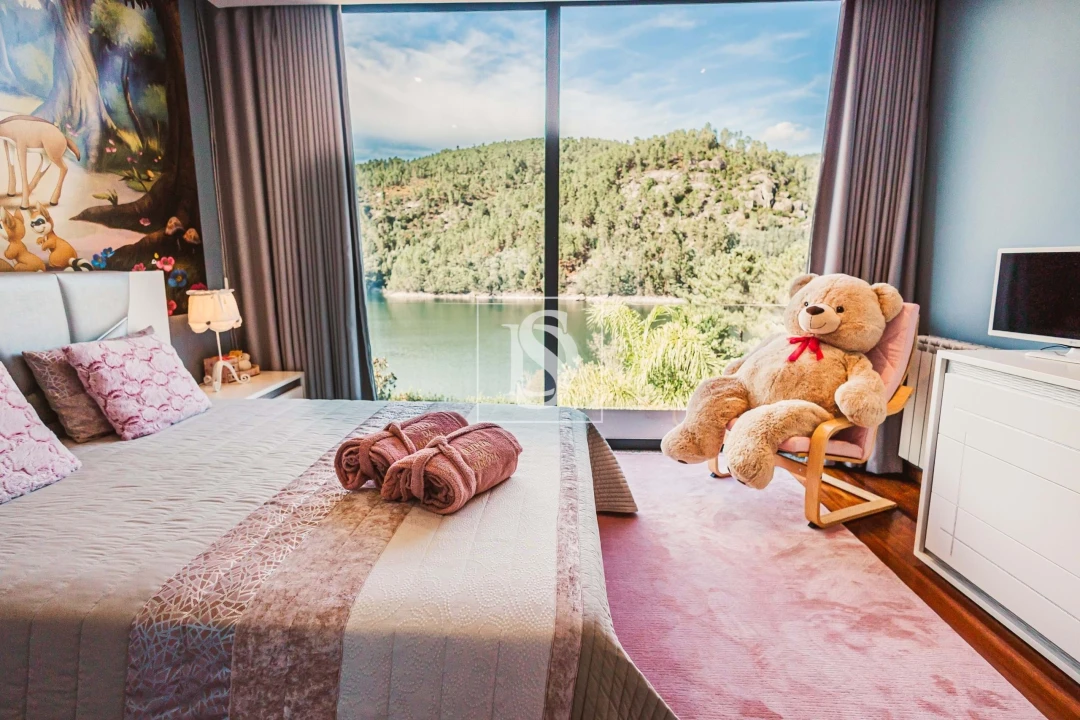 Quinta T5 para Venda em Ventosa e Cova Foto 79