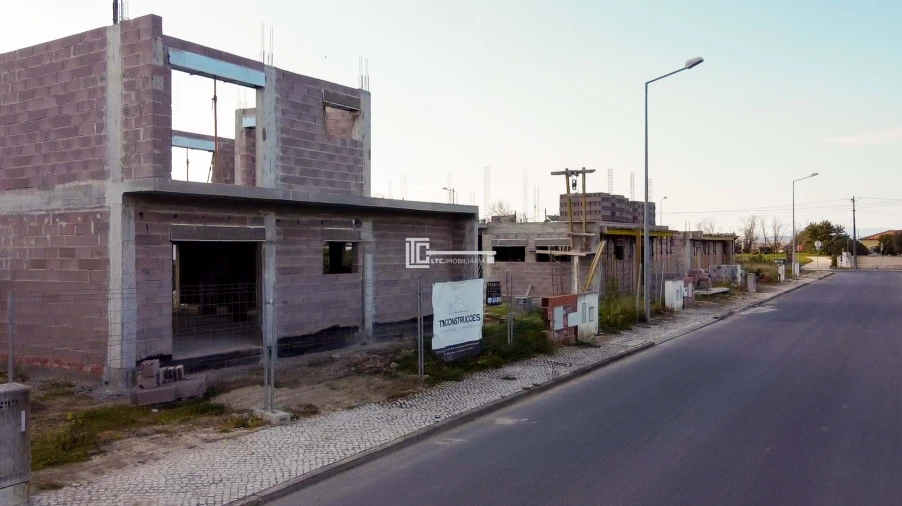 Moradia T4 para Venda em Salvaterra de Magos e Foros de Salvaterra Foto 17