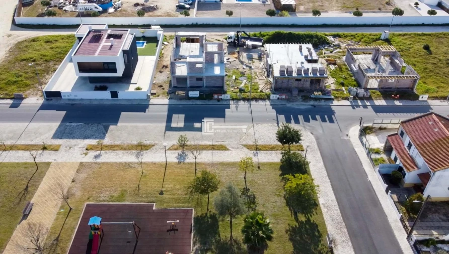 Moradia T4 para Venda em Salvaterra de Magos e Foros de Salvaterra Foto 18