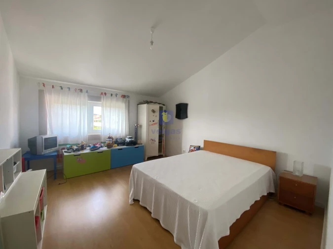 Moradia T3 para Venda em Peral Foto 11