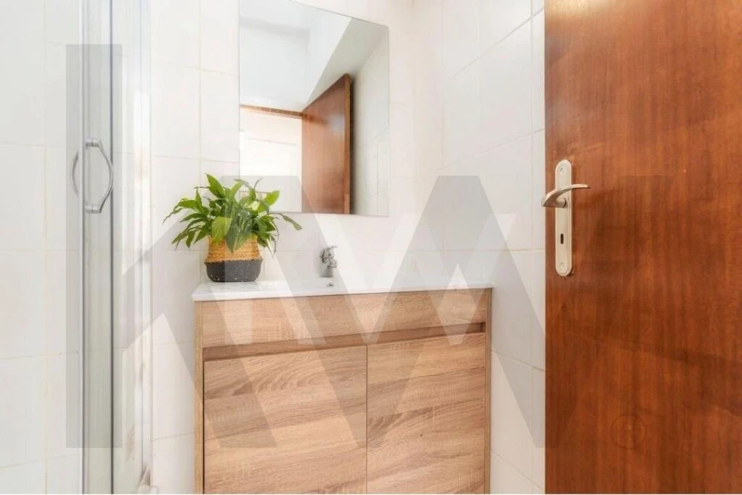 Garagem para Venda em Faro (Sé e São Pedro) Foto 15