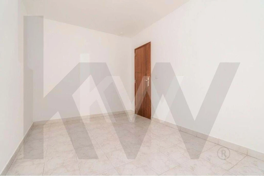 Garagem para Venda em Faro (Sé e São Pedro) Foto 20