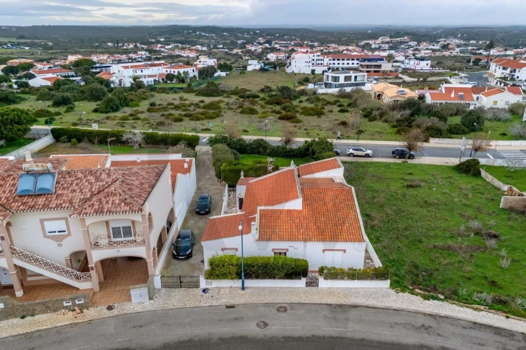 Moradia T4 para Venda em Vila de Sagres Foto 6