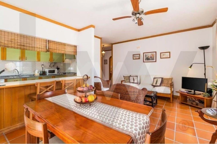 Apartamento T2 para Arrendamento férias em Alvor Foto 4