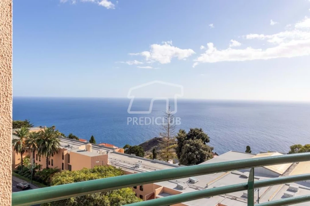 Apartamento T4 para Venda em Caniço Foto 12