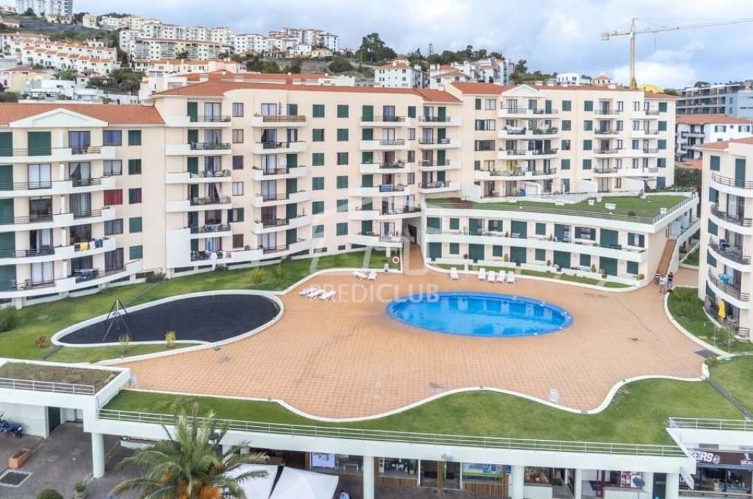 Apartamento T4 para Venda em Caniço Foto 28