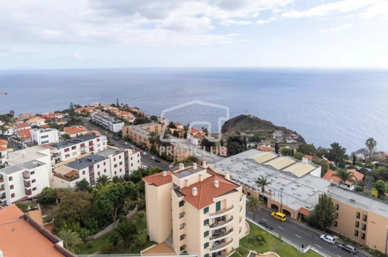 Apartamento T4 para Venda em Caniço Foto 31