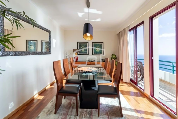 Apartamento T4 para Venda em Caniço Foto 5