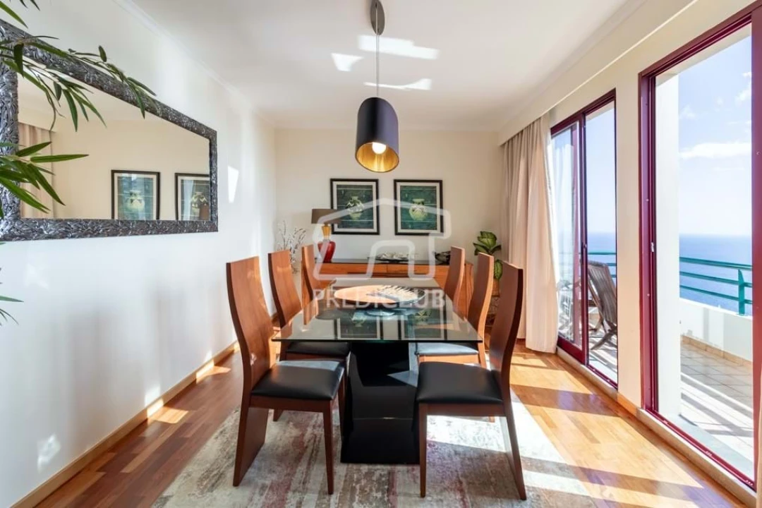 Apartamento T4 para Venda em Caniço Foto 5