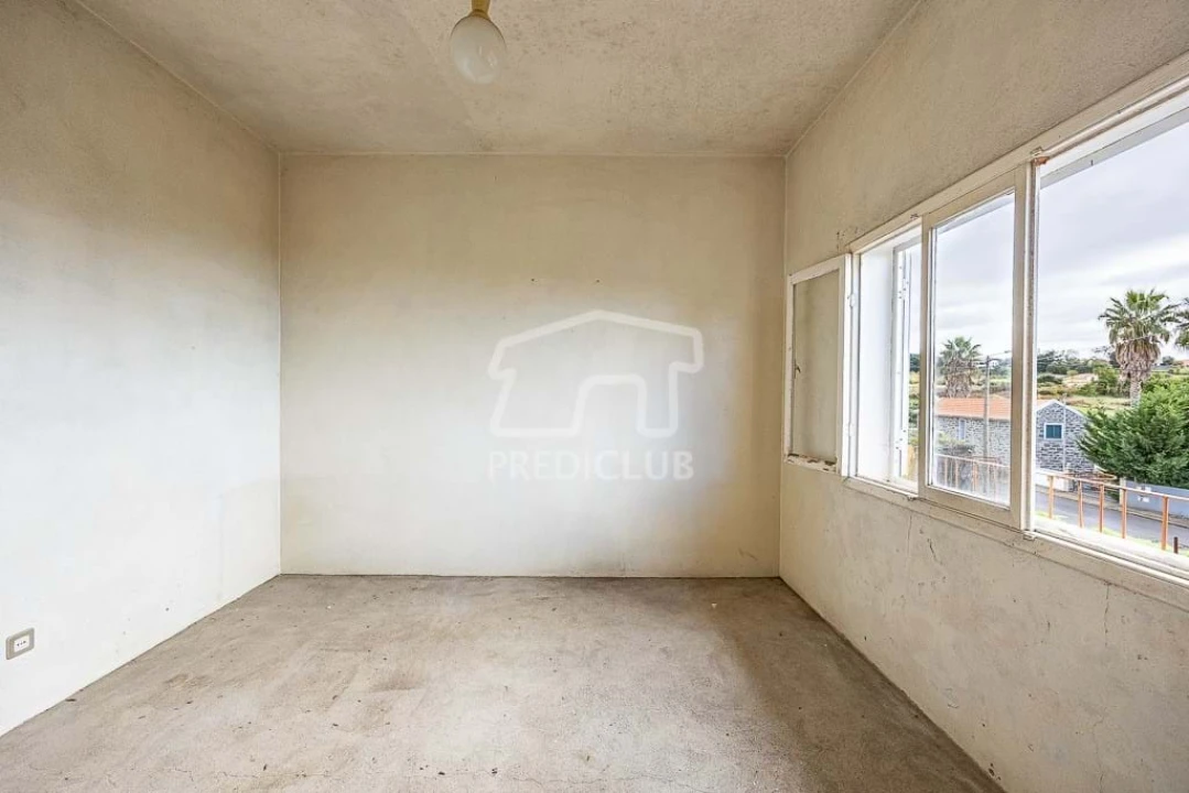 Moradia T2 para Venda em Calheta Foto 12