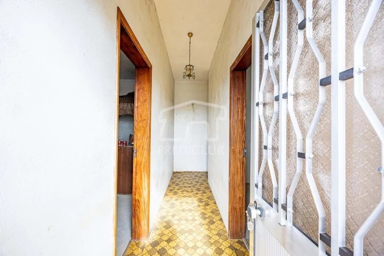 Moradia T2 para Venda em Calheta Foto 11