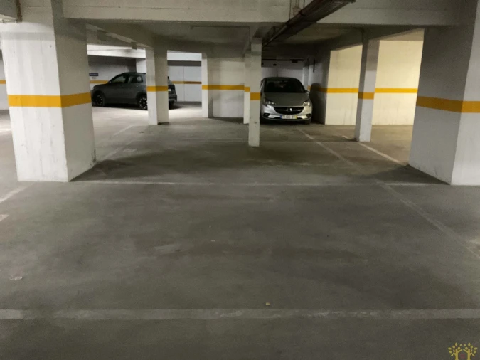 Garagem para Venda em Tavira (Santa Maria e Santiago) Foto 11