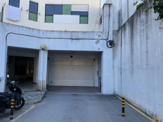 Garagem para Venda em Tavira (Santa Maria e Santiago) Foto 3