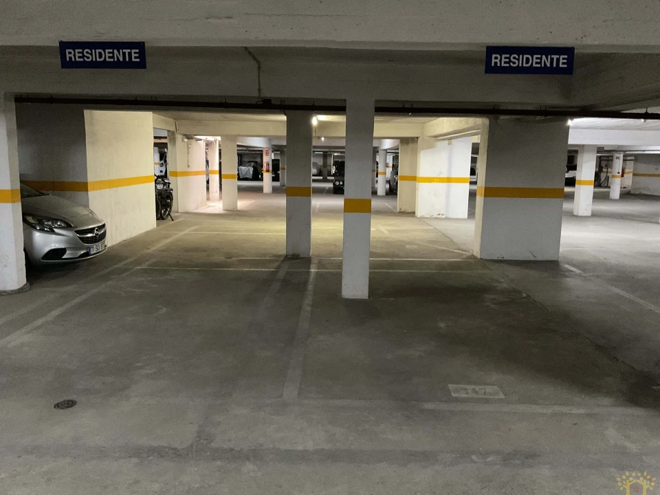 Garagem para Venda em Tavira (Santa Maria e Santiago) Foto 5