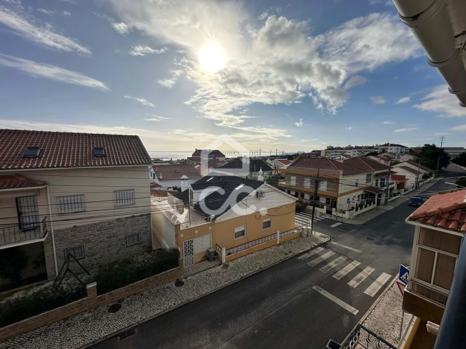 Apartamento T2 para Venda em Santa Iria de Azoia, São João da Talha e Bobadela Foto 17