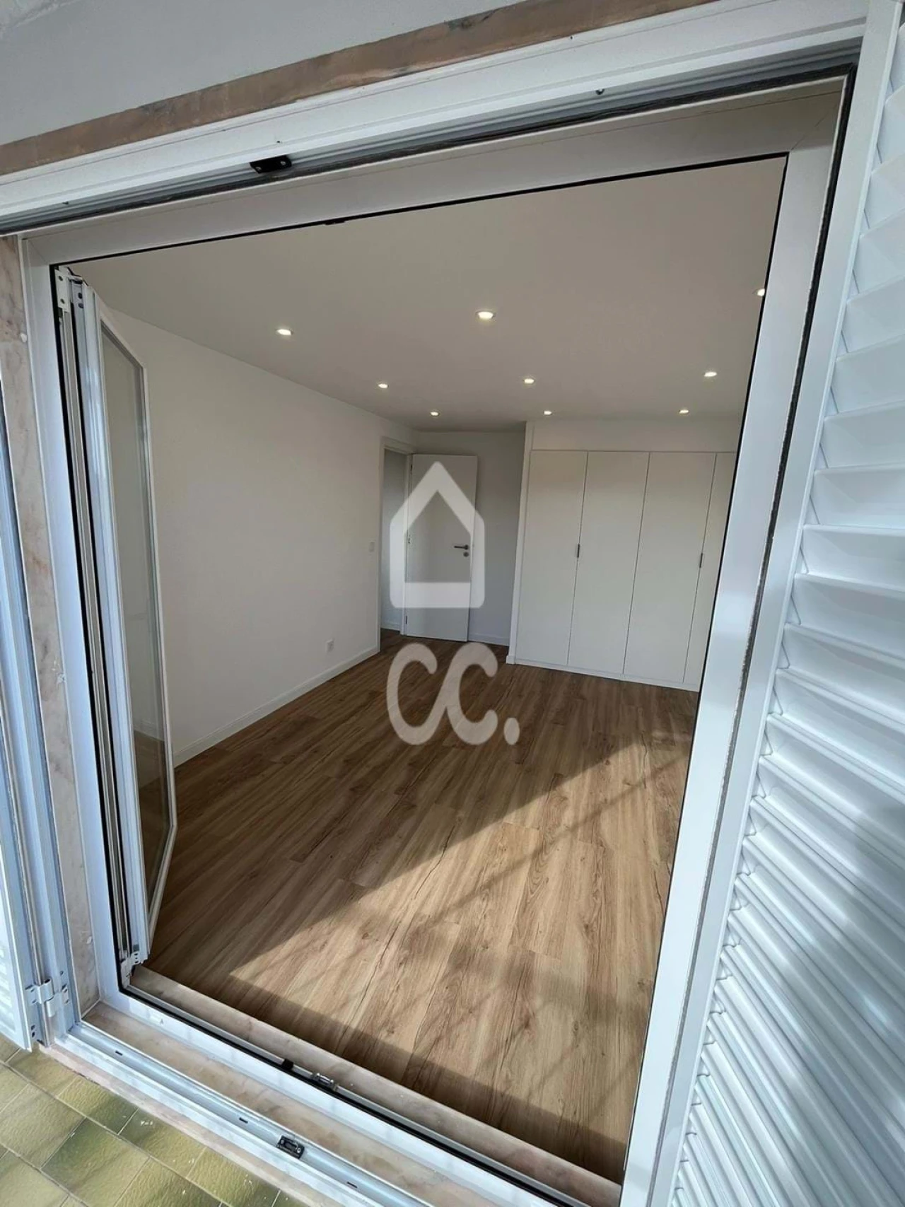 Apartamento T2 para Venda em Santa Iria de Azoia, São João da Talha e Bobadela Foto 15