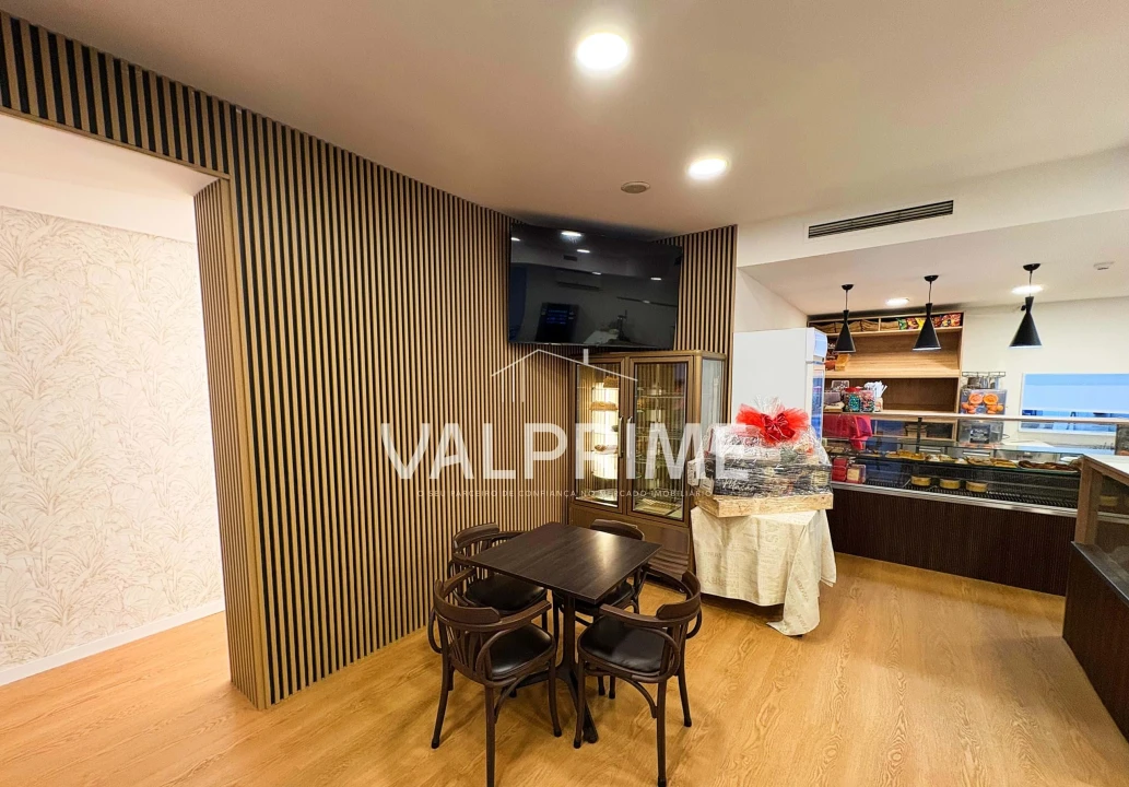 Negócio para Arrendamento em Valongo Foto 1