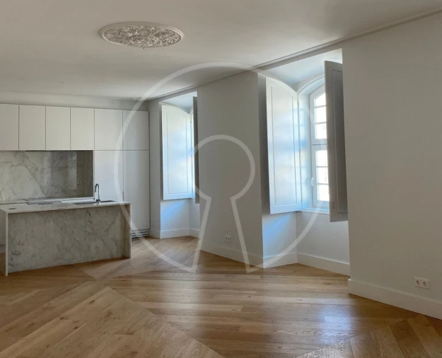 Apartamento T2 para Venda em Santa Maria Maior Foto 4