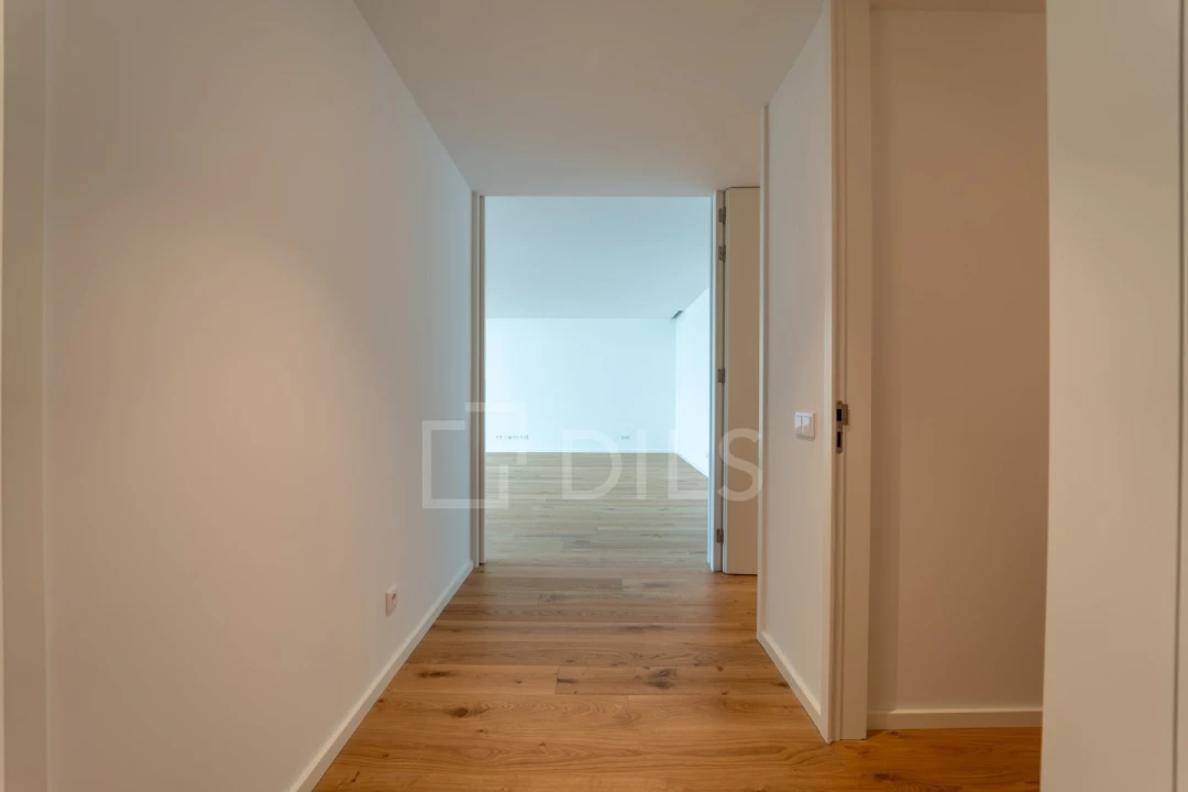 Apartamento T4 para Venda em Mafamude e Vilar do Paraíso Foto 8