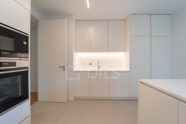 Apartamento T4 para Venda em Mafamude e Vilar do Paraíso Foto 6