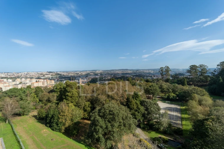 Apartamento T4 para Venda em Mafamude e Vilar do Paraíso Foto 51