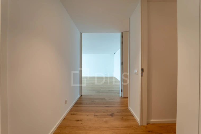 Apartamento T4 para Venda em Mafamude e Vilar do Paraíso Foto 8