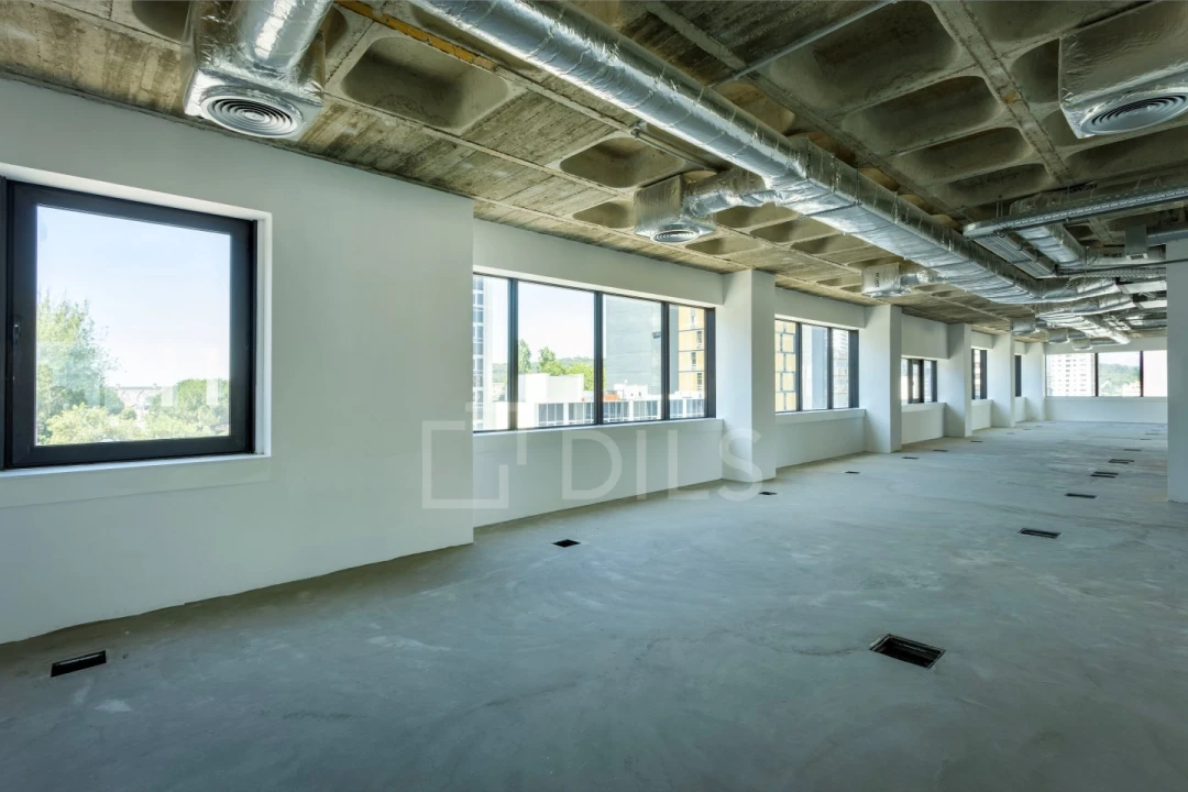 Escritório para Arrendamento em Campolide Foto 2