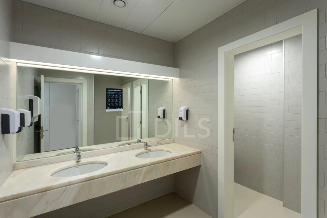 Escritório para Arrendamento em Campolide Foto 11