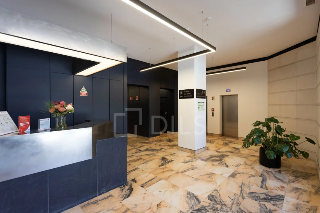 Escritório para Arrendamento em Campolide Foto 14