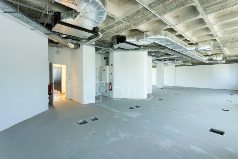 Escritório para Arrendamento em Campolide Foto 10