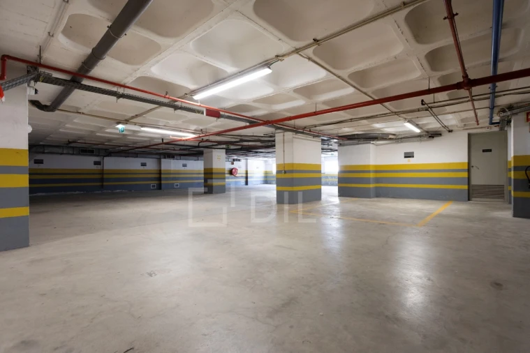 Escritório para Arrendamento em Campolide Foto 15