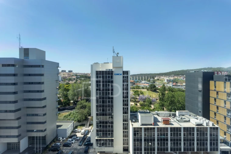 Escritório para Arrendamento em Campolide Foto 19