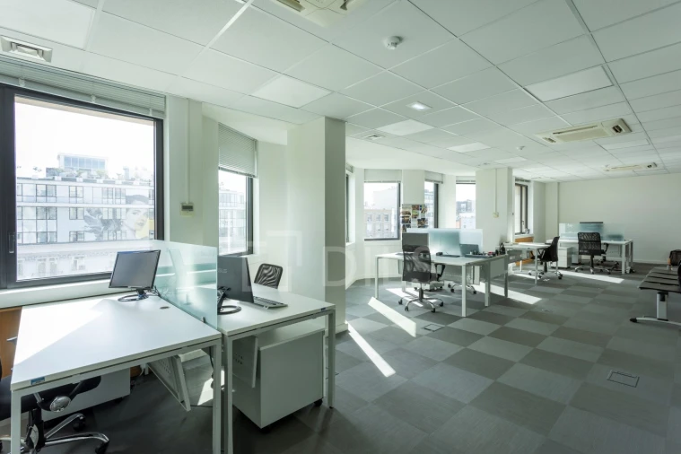 Escritório para Arrendamento em Avenidas Novas Foto 9