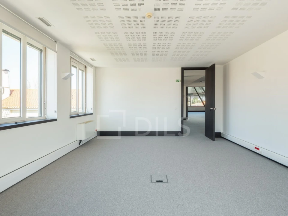 Escritório para Arrendamento em Alvalade Foto 10