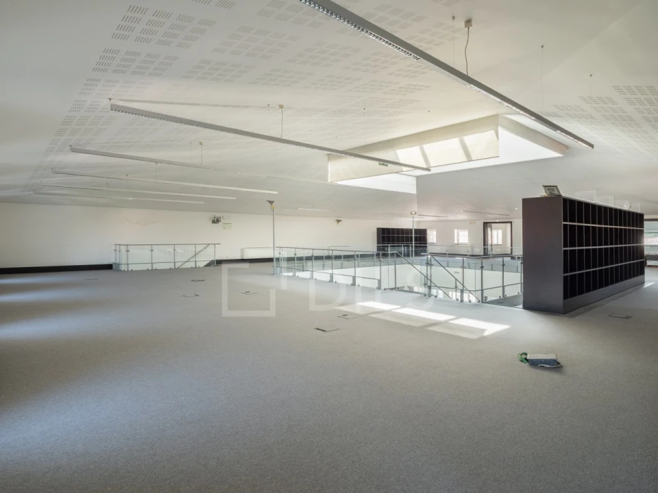 Escritório para Arrendamento em Alvalade Foto 13