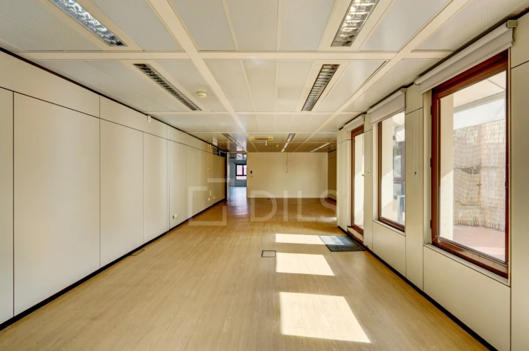 Prédio para Arrendamento em Areeiro Foto 17