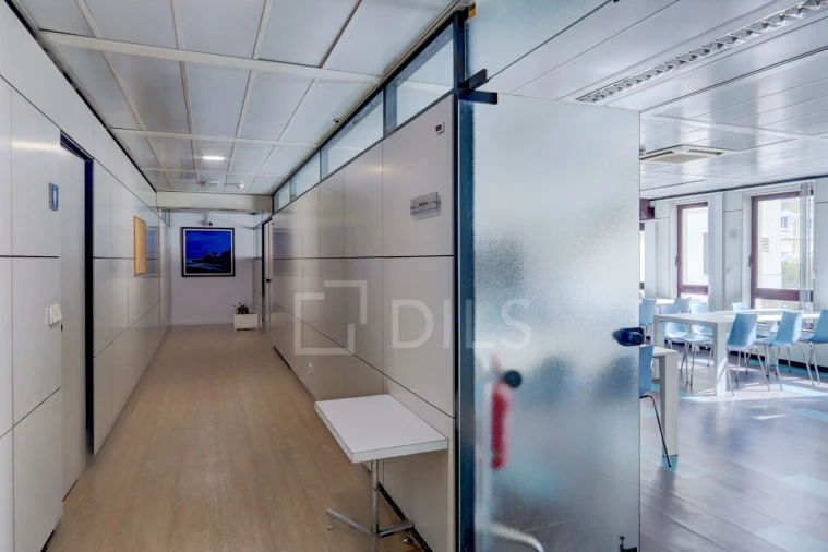 Prédio para Arrendamento em Areeiro Foto 24