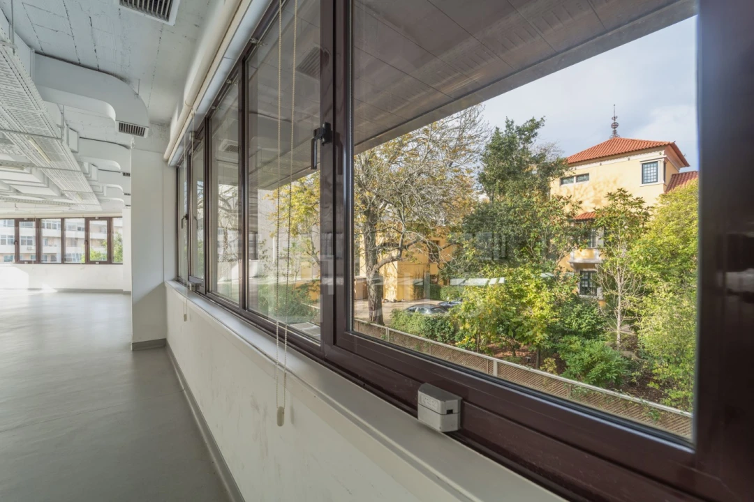 Prédio para Arrendamento em Cedofeita, Santo Ildefonso, Sé, Miragaia, São Nicolau e Vitória Foto 11