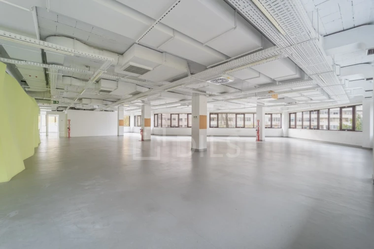 Prédio para Arrendamento em Cedofeita, Santo Ildefonso, Sé, Miragaia, São Nicolau e Vitória Foto 8